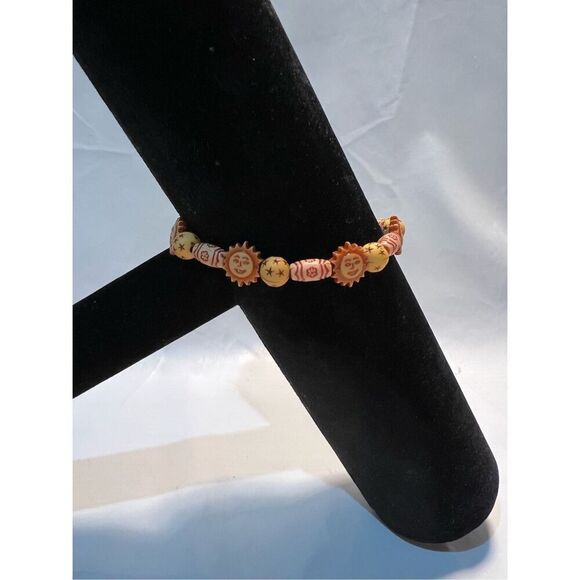 Boho Style Elastic Bracelet with Suns - Picture 1 of 3
